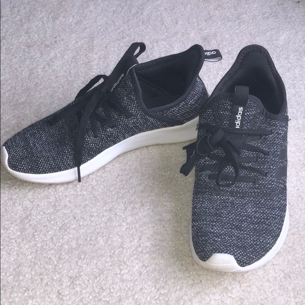 Adidas CloudFoam Sneakers 7.5 W
